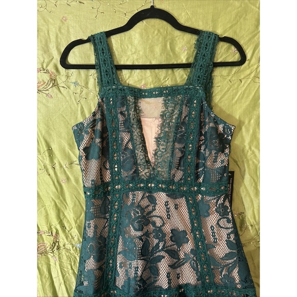 Venus Maxi Dress Green Lace Long Boho Formal Romantic Garden Wedding Size 8 NWT - Picture 2 of 8